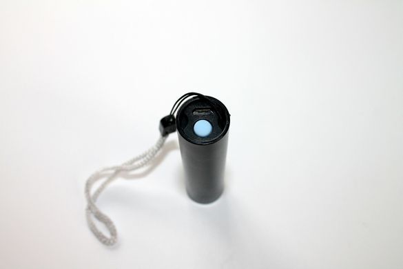 Карманный ручной LED фонарик аккумуляторный
