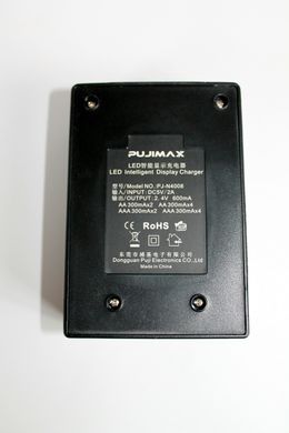 Зарядное устройство для аккумуляторных батареек на 4 слота PUJIMAX зарядка пальчиковых аккумуляторов АА и ААА