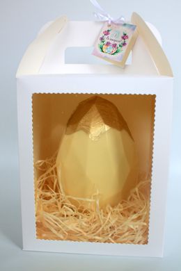 Подарунковий шоколадний набір яйце шоколадне великоднє з солодощами