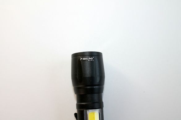 Ручной аккумуляторный фонарик BL-513 zoom с боковой панелью