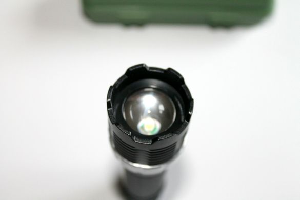 Ліхтарик ручний BL-659 на акумуляторі Zoom заряджання USB з бічною панеллю
